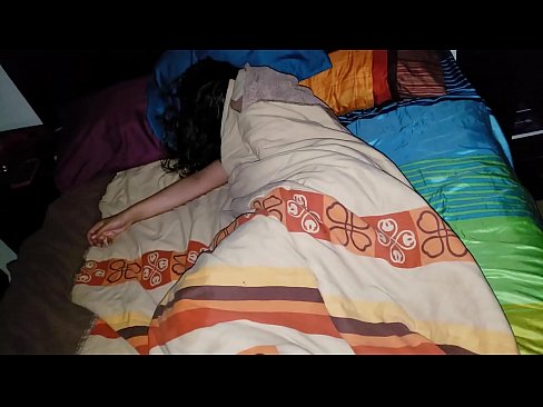 ❤️ Stesønn skjelter ut sin unge stemor mens hun sover. ❤️ Superporno på porno no.stroybassein.ru ❌